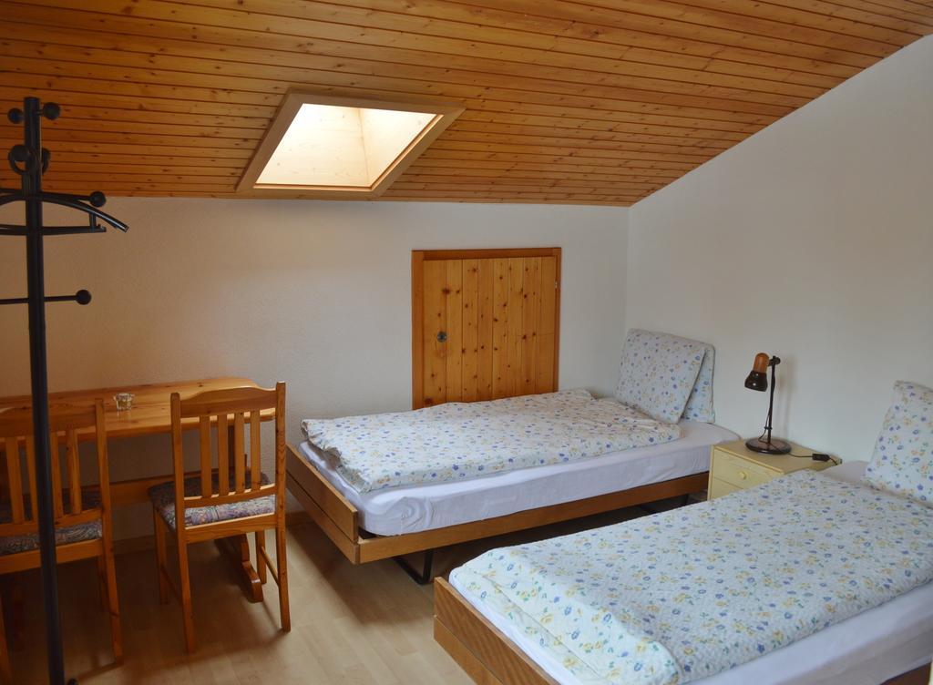 ホテル グリムセル Obergesteln 部屋 写真